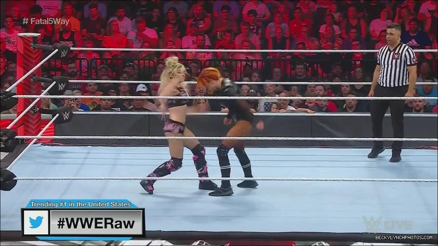 WWE_Monday_Night_Raw_2022_06_20_720p_HDTV_x264-NWCHD_mp4_000883449.jpg