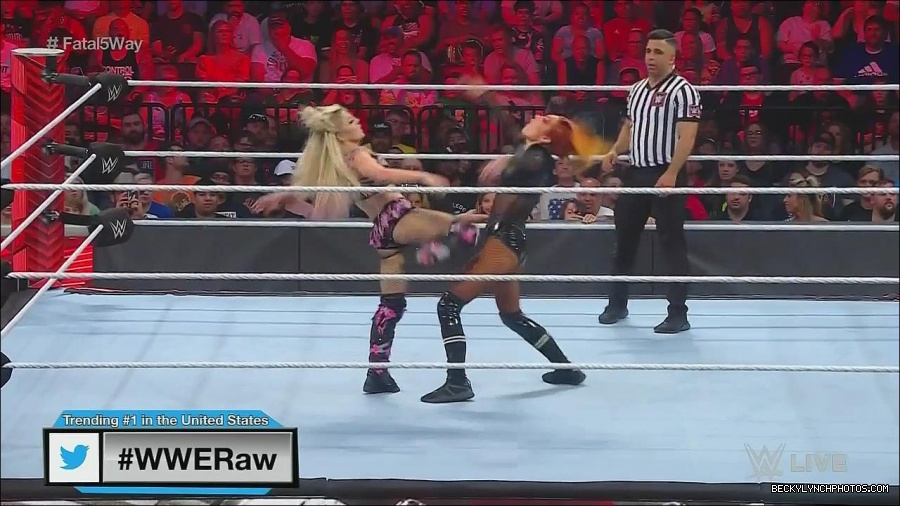 WWE_Monday_Night_Raw_2022_06_20_720p_HDTV_x264-NWCHD_mp4_000885451.jpg