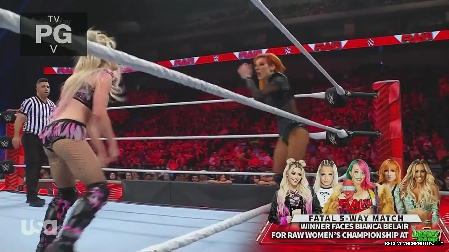 WWE_Monday_Night_Raw_2022_06_20_720p_HDTV_x264-NWCHD_mp4_000975541.jpg