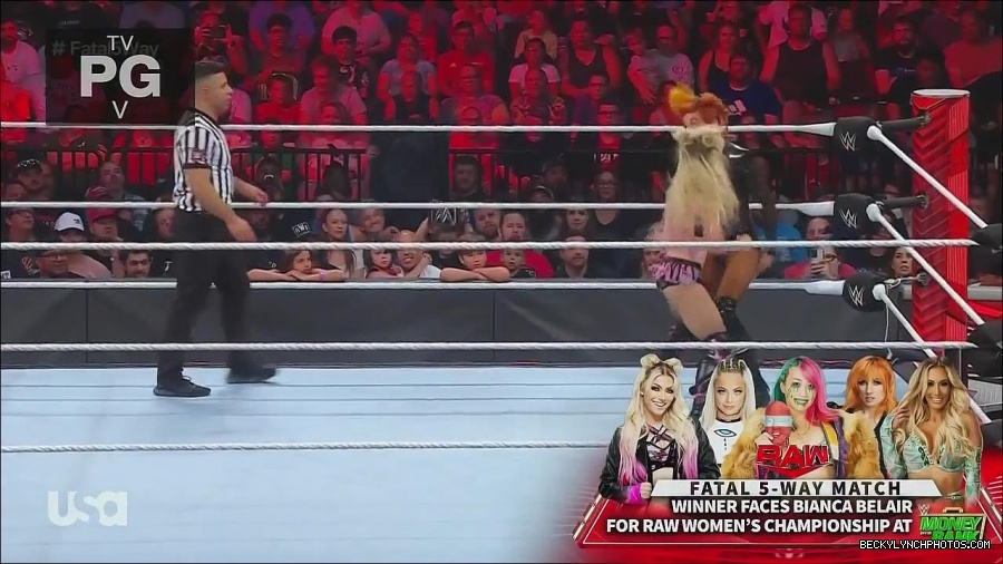 WWE_Monday_Night_Raw_2022_06_20_720p_HDTV_x264-NWCHD_mp4_000976742.jpg