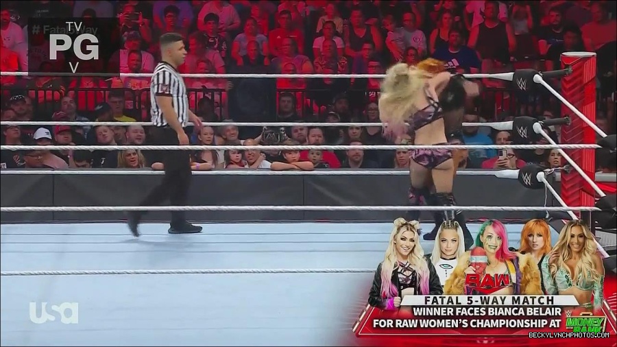 WWE_Monday_Night_Raw_2022_06_20_720p_HDTV_x264-NWCHD_mp4_000977143.jpg