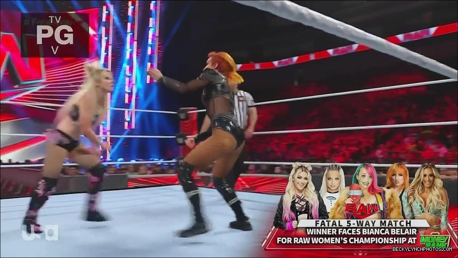 WWE_Monday_Night_Raw_2022_06_20_720p_HDTV_x264-NWCHD_mp4_000980346.jpg