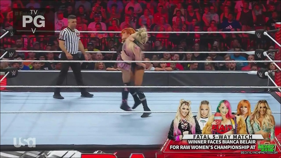 WWE_Monday_Night_Raw_2022_06_20_720p_HDTV_x264-NWCHD_mp4_000981147.jpg