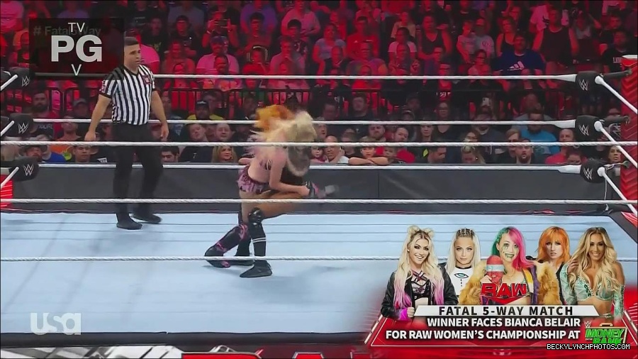 WWE_Monday_Night_Raw_2022_06_20_720p_HDTV_x264-NWCHD_mp4_000981547.jpg