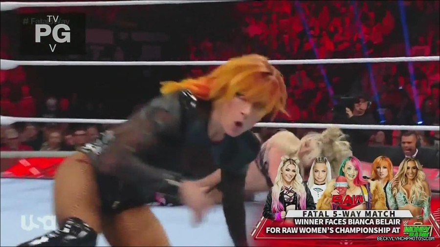 WWE_Monday_Night_Raw_2022_06_20_720p_HDTV_x264-NWCHD_mp4_000983149.jpg