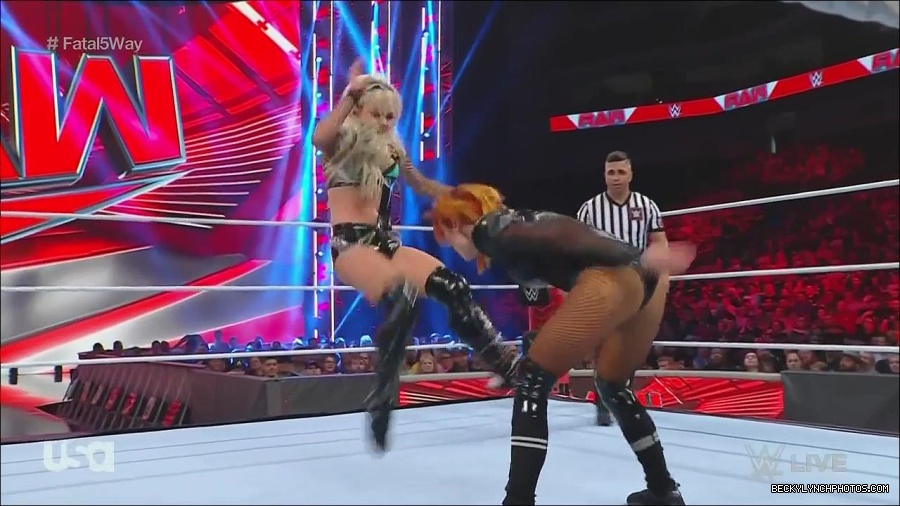WWE_Monday_Night_Raw_2022_06_20_720p_HDTV_x264-NWCHD_mp4_000989555.jpg