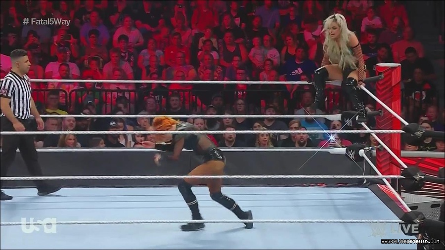 WWE_Monday_Night_Raw_2022_06_20_720p_HDTV_x264-NWCHD_mp4_001000766.jpg