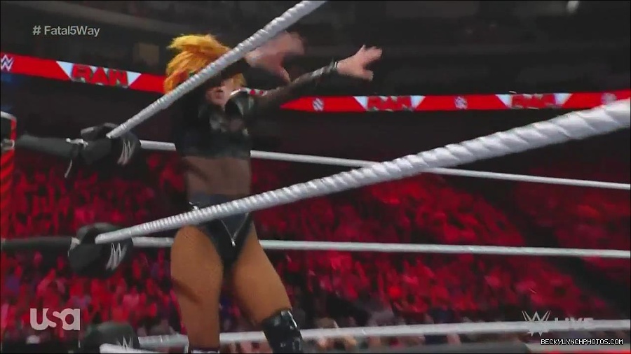 WWE_Monday_Night_Raw_2022_06_20_720p_HDTV_x264-NWCHD_mp4_001038804.jpg