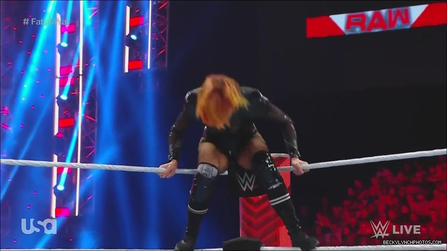 WWE_Monday_Night_Raw_2022_06_20_720p_HDTV_x264-NWCHD_mp4_001042007.jpg