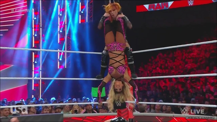 WWE_Monday_Night_Raw_2022_06_20_720p_HDTV_x264-NWCHD_mp4_001049215.jpg