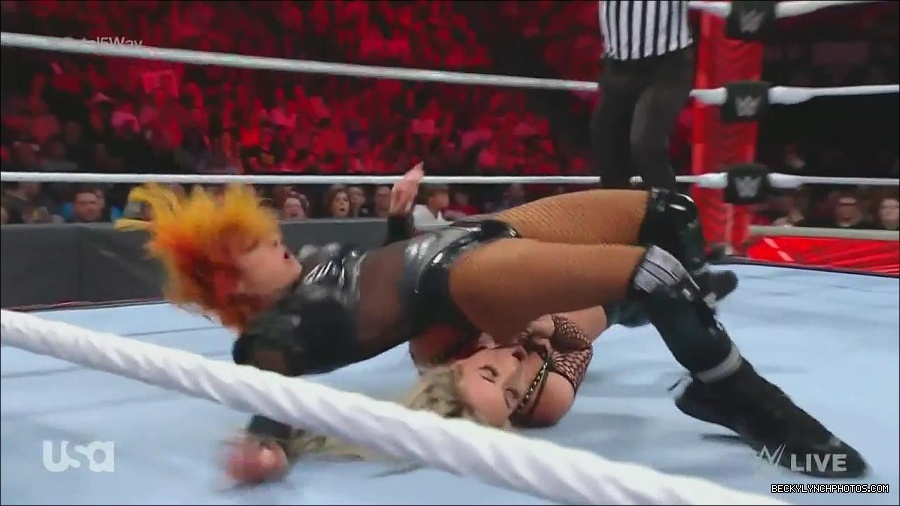 WWE_Monday_Night_Raw_2022_06_20_720p_HDTV_x264-NWCHD_mp4_001051217.jpg