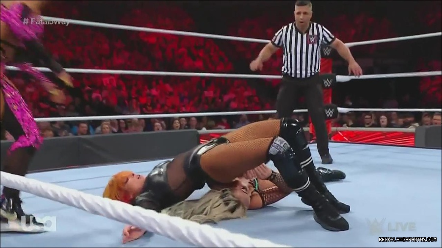 WWE_Monday_Night_Raw_2022_06_20_720p_HDTV_x264-NWCHD_mp4_001051617.jpg