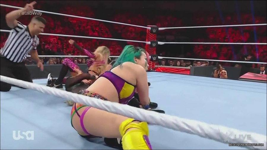 WWE_Monday_Night_Raw_2022_06_20_720p_HDTV_x264-NWCHD_mp4_001056822.jpg