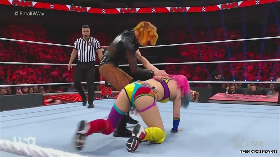 WWE_Monday_Night_Raw_2022_06_20_720p_HDTV_x264-NWCHD_mp4_001114280.jpg