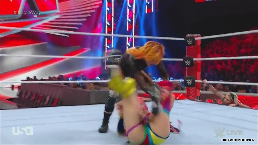 WWE_Monday_Night_Raw_2022_06_20_720p_HDTV_x264-NWCHD_mp4_001115481.jpg