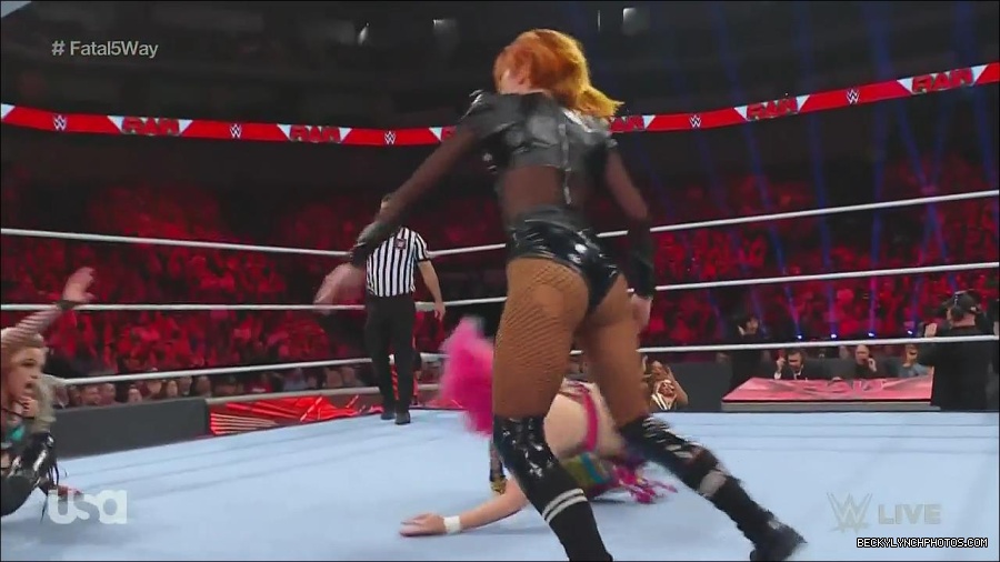 WWE_Monday_Night_Raw_2022_06_20_720p_HDTV_x264-NWCHD_mp4_001123889.jpg