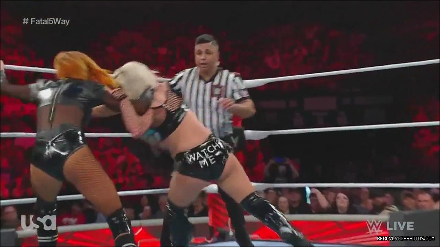 WWE_Monday_Night_Raw_2022_06_20_720p_HDTV_x264-NWCHD_mp4_001126292.jpg