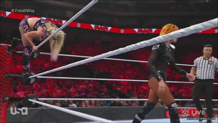 WWE_Monday_Night_Raw_2022_06_20_720p_HDTV_x264-NWCHD_mp4_001131897.jpg