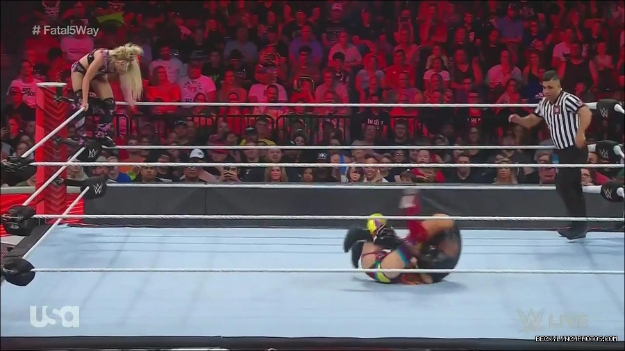 WWE_Monday_Night_Raw_2022_06_20_720p_HDTV_x264-NWCHD_mp4_001133899.jpg
