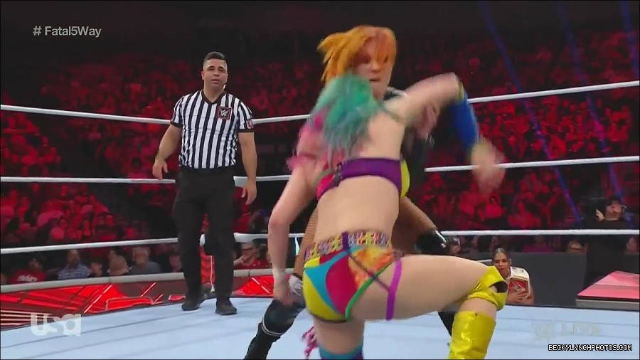 WWE_Monday_Night_Raw_2022_06_20_720p_HDTV_x264-NWCHD_mp4_001139104.jpg