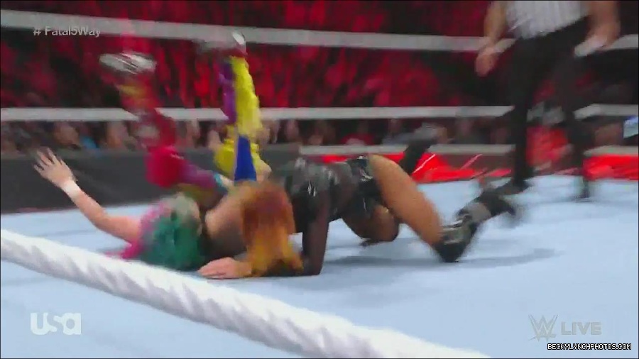 WWE_Monday_Night_Raw_2022_06_20_720p_HDTV_x264-NWCHD_mp4_001141907.jpg