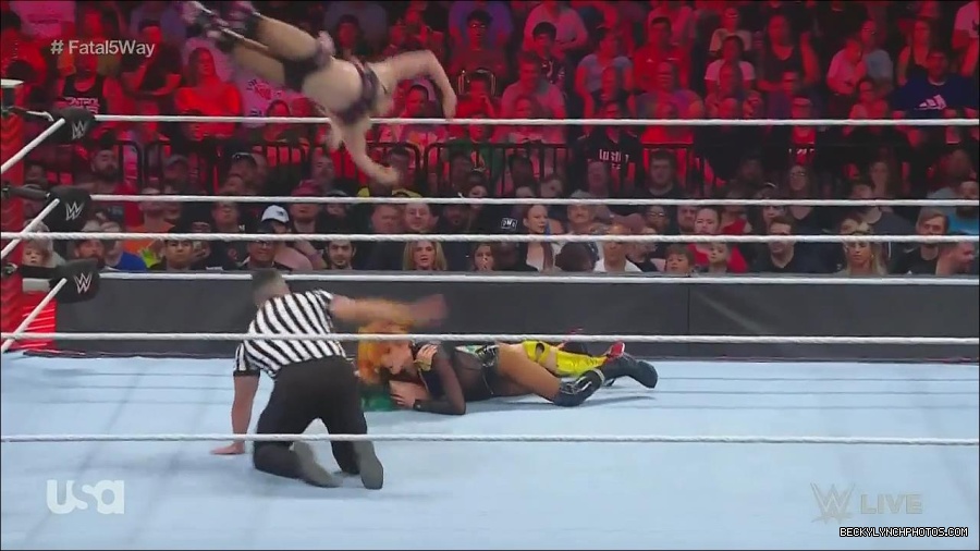 WWE_Monday_Night_Raw_2022_06_20_720p_HDTV_x264-NWCHD_mp4_001144310.jpg