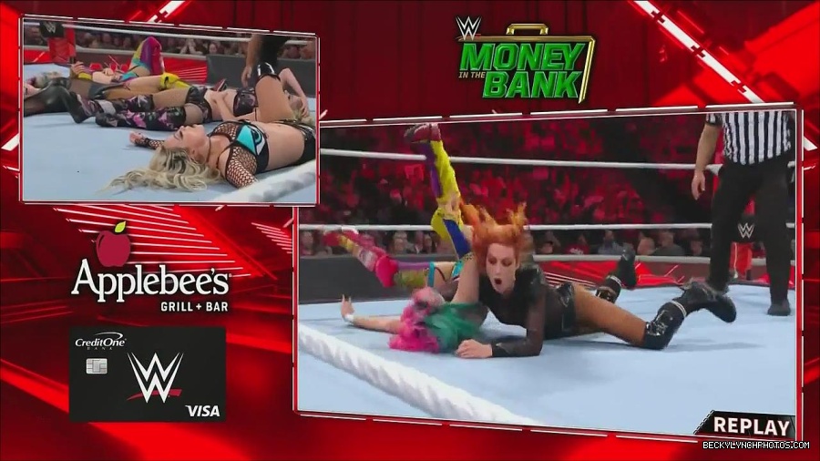 WWE_Monday_Night_Raw_2022_06_20_720p_HDTV_x264-NWCHD_mp4_001159925.jpg