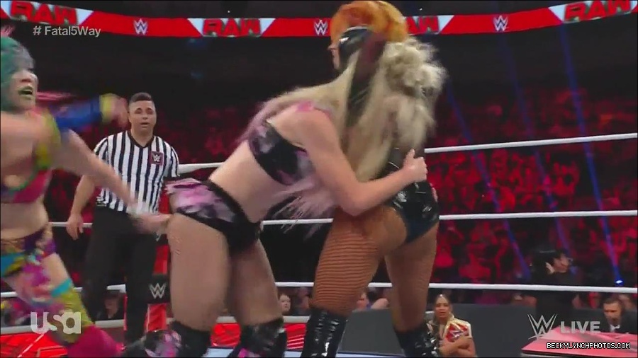 WWE_Monday_Night_Raw_2022_06_20_720p_HDTV_x264-NWCHD_mp4_001187953.jpg
