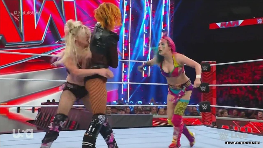 WWE_Monday_Night_Raw_2022_06_20_720p_HDTV_x264-NWCHD_mp4_001188354.jpg