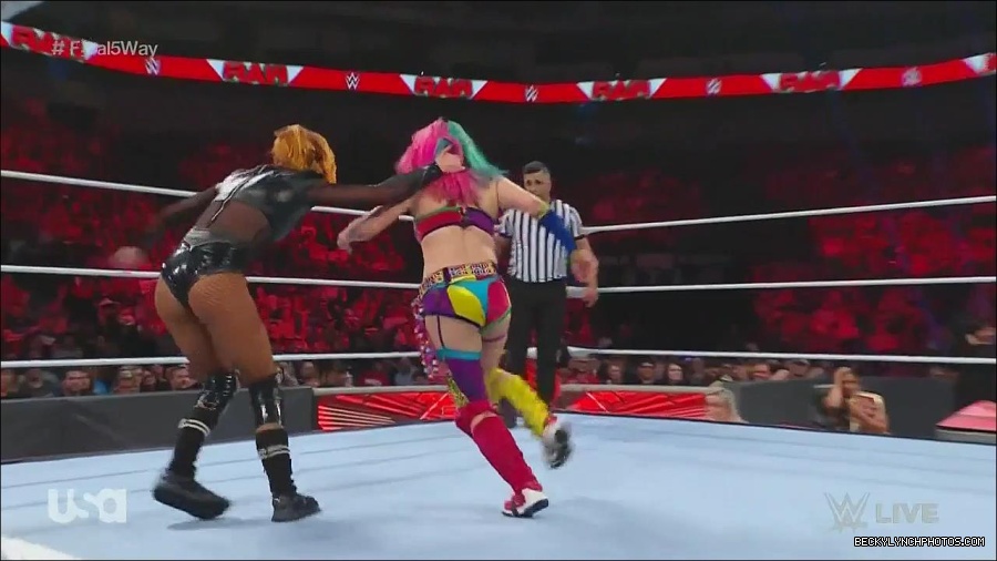 WWE_Monday_Night_Raw_2022_06_20_720p_HDTV_x264-NWCHD_mp4_001192358.jpg