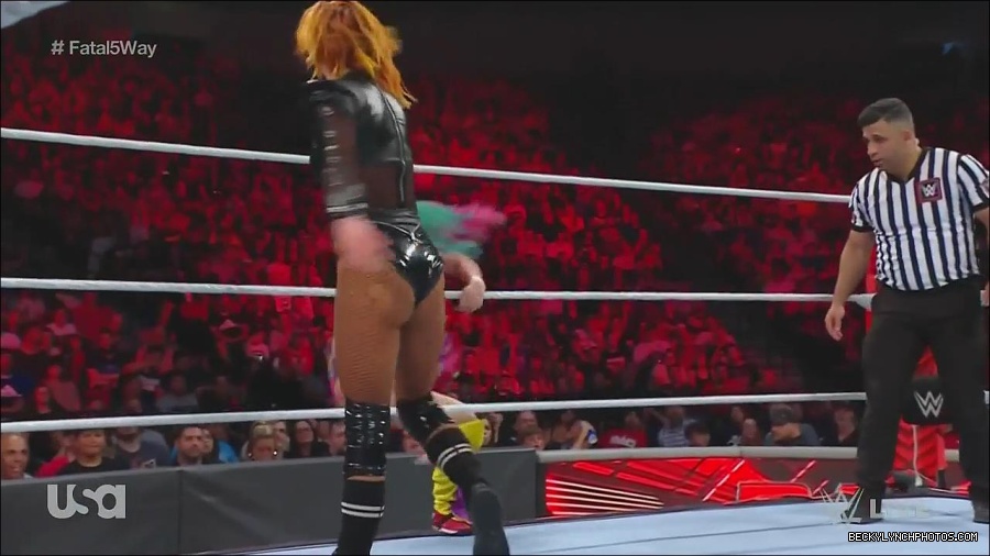 WWE_Monday_Night_Raw_2022_06_20_720p_HDTV_x264-NWCHD_mp4_001193559.jpg