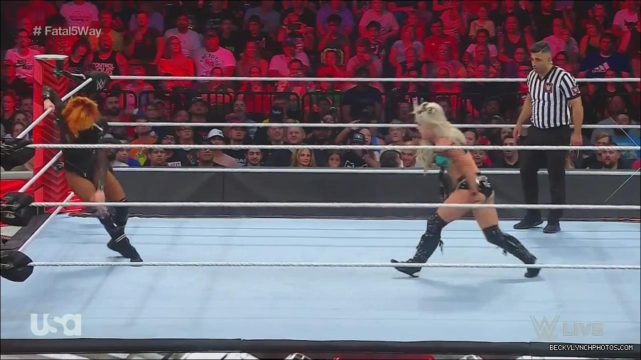 WWE_Monday_Night_Raw_2022_06_20_720p_HDTV_x264-NWCHD_mp4_001200366.jpg