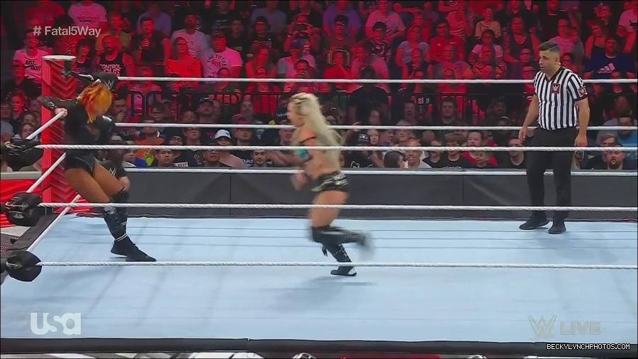 WWE_Monday_Night_Raw_2022_06_20_720p_HDTV_x264-NWCHD_mp4_001201166.jpg
