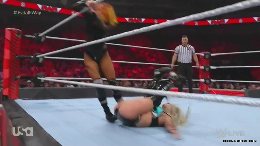 WWE_Monday_Night_Raw_2022_06_20_720p_HDTV_x264-NWCHD_mp4_001202768.jpg