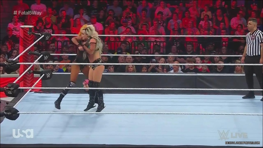 WWE_Monday_Night_Raw_2022_06_20_720p_HDTV_x264-NWCHD_mp4_001206372.jpg