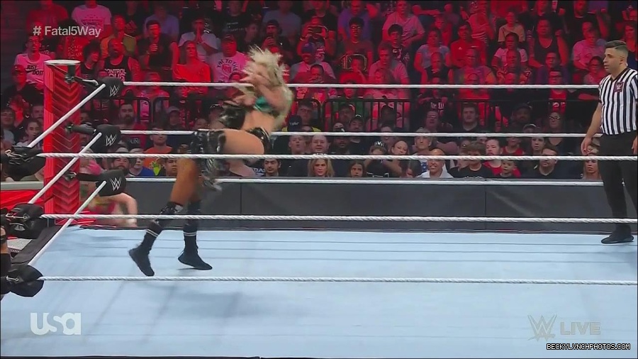 WWE_Monday_Night_Raw_2022_06_20_720p_HDTV_x264-NWCHD_mp4_001207172.jpg