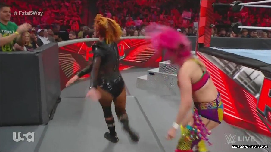 WWE_Monday_Night_Raw_2022_06_20_720p_HDTV_x264-NWCHD_mp4_001215180.jpg