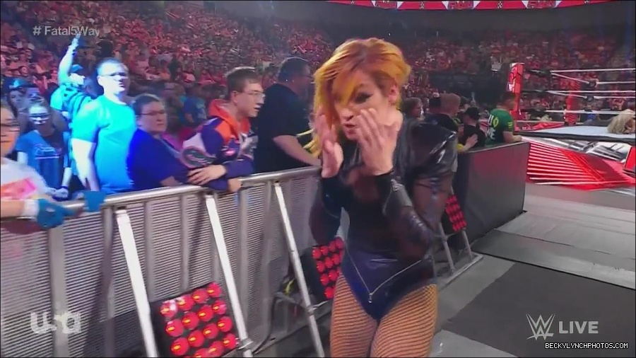 WWE_Monday_Night_Raw_2022_06_20_720p_HDTV_x264-NWCHD_mp4_001279244.jpg