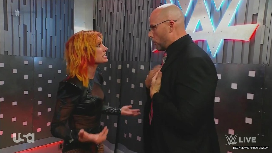 WWE_Monday_Night_Raw_2022_06_20_720p_HDTV_x264-NWCHD_mp4_001339304.jpg