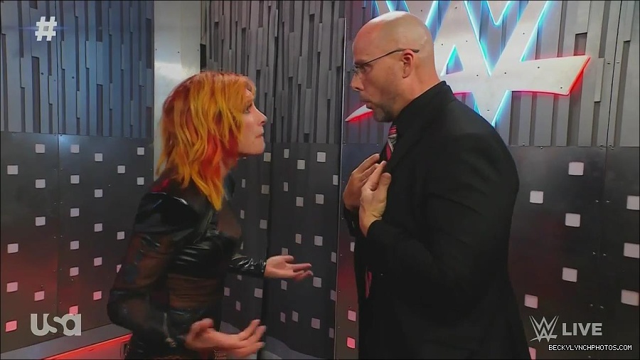 WWE_Monday_Night_Raw_2022_06_20_720p_HDTV_x264-NWCHD_mp4_001339705.jpg