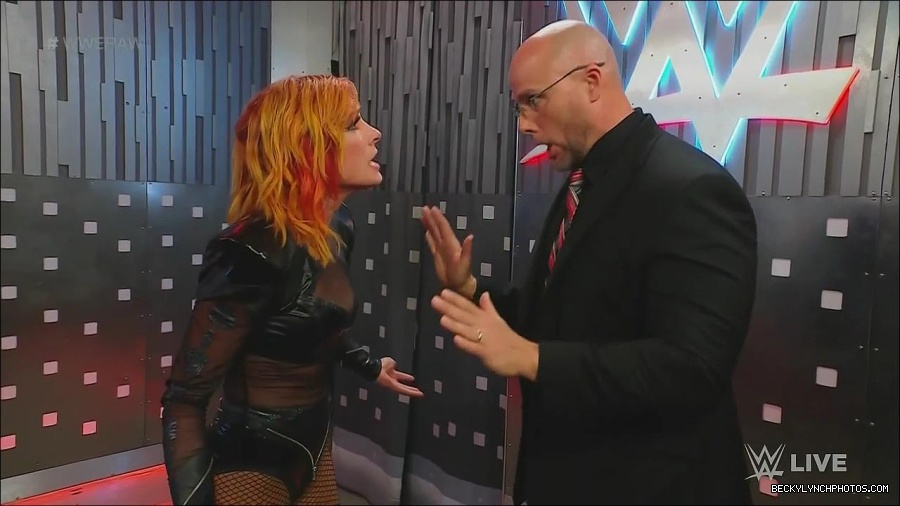 WWE_Monday_Night_Raw_2022_06_20_720p_HDTV_x264-NWCHD_mp4_001342107.jpg