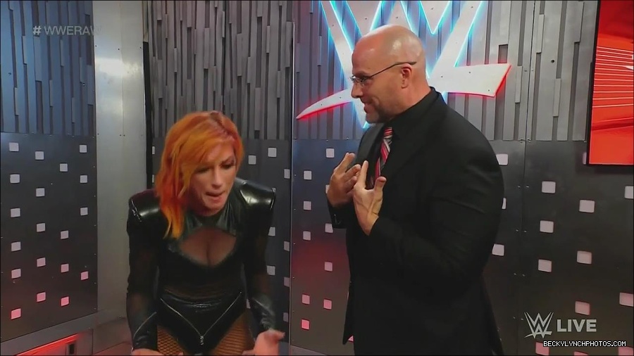 WWE_Monday_Night_Raw_2022_06_20_720p_HDTV_x264-NWCHD_mp4_001347713.jpg