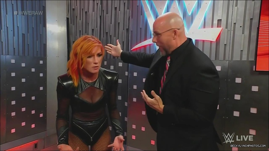 WWE_Monday_Night_Raw_2022_06_20_720p_HDTV_x264-NWCHD_mp4_001348113.jpg