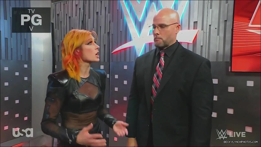 WWE_Monday_Night_Raw_2022_06_20_720p_HDTV_x264-NWCHD_mp4_001355655.jpg