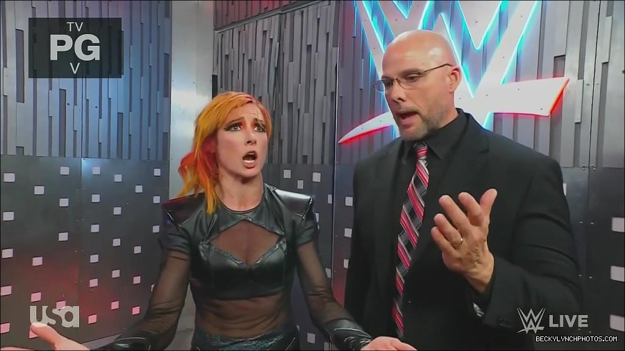 WWE_Monday_Night_Raw_2022_06_20_720p_HDTV_x264-NWCHD_mp4_001360460.jpg