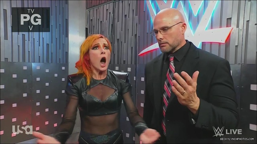 WWE_Monday_Night_Raw_2022_06_20_720p_HDTV_x264-NWCHD_mp4_001360860.jpg