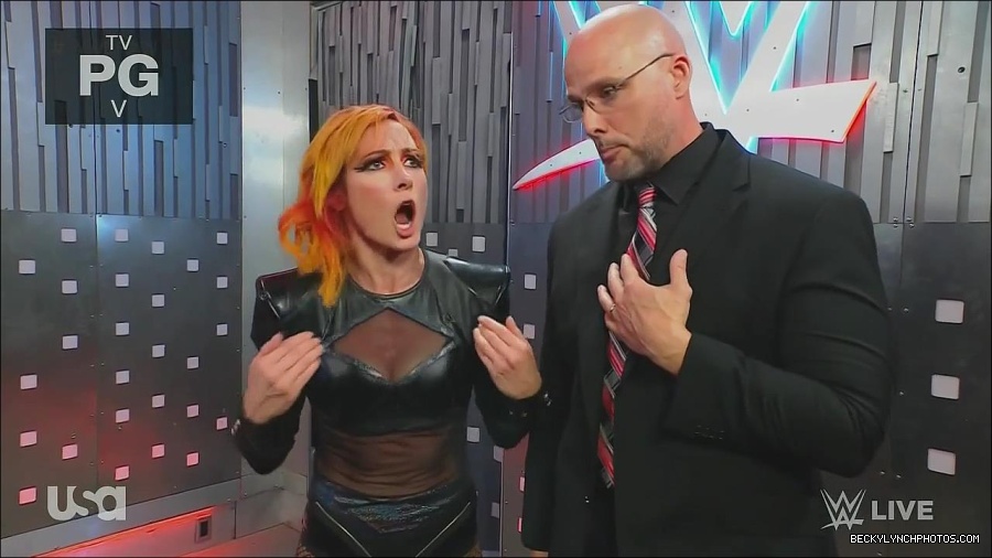 WWE_Monday_Night_Raw_2022_06_20_720p_HDTV_x264-NWCHD_mp4_001364864.jpg