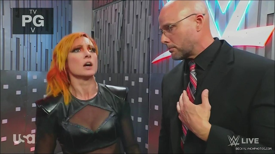 WWE_Monday_Night_Raw_2022_06_20_720p_HDTV_x264-NWCHD_mp4_001366466.jpg