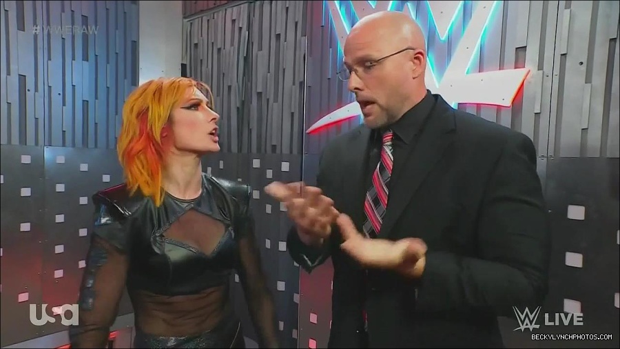 WWE_Monday_Night_Raw_2022_06_20_720p_HDTV_x264-NWCHD_mp4_001373673.jpg