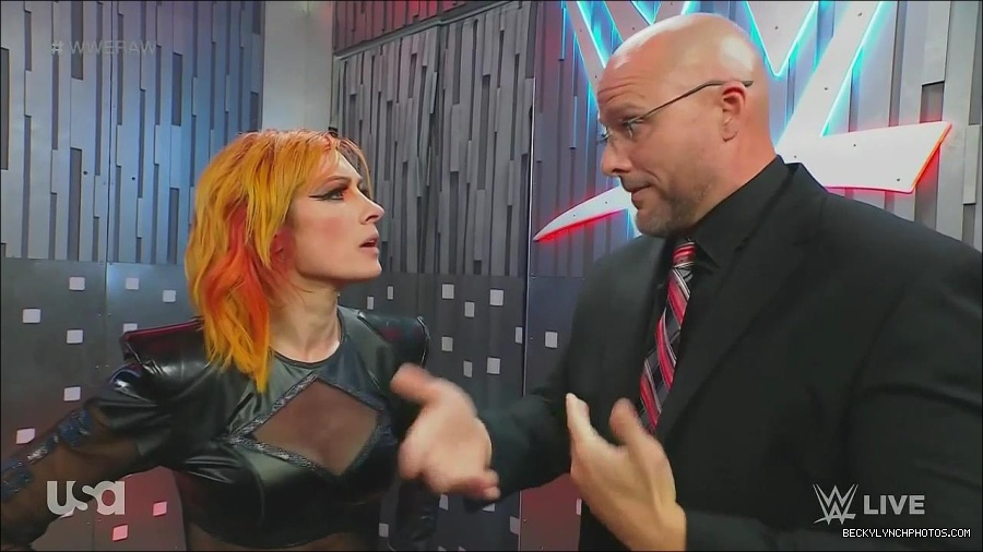 WWE_Monday_Night_Raw_2022_06_20_720p_HDTV_x264-NWCHD_mp4_001374874.jpg